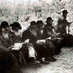 Jewish_men_pray_at_the_Wailing_Wall,_1929